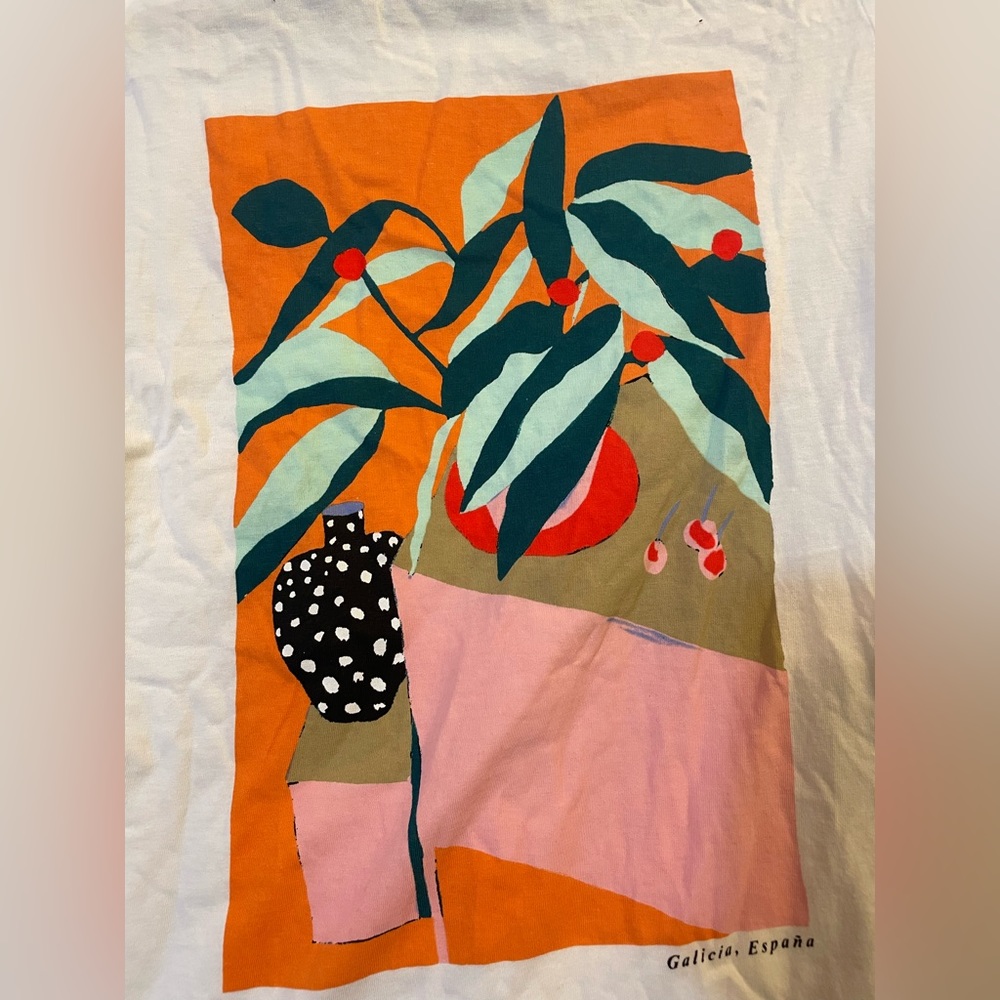 Artsy tee shirt